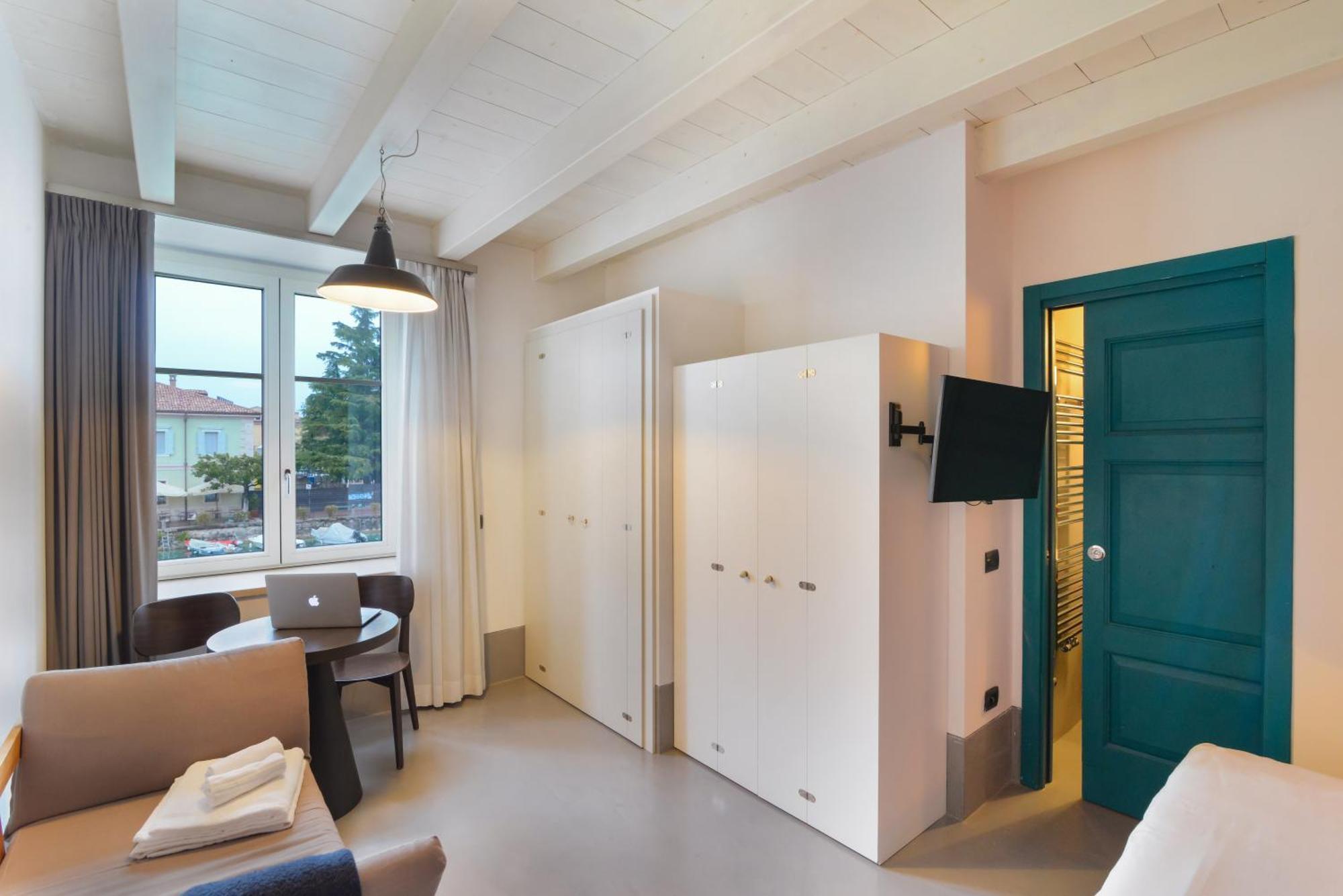 Cabanon Urban Apartments Пескьера-дель-Гарда Экстерьер фото