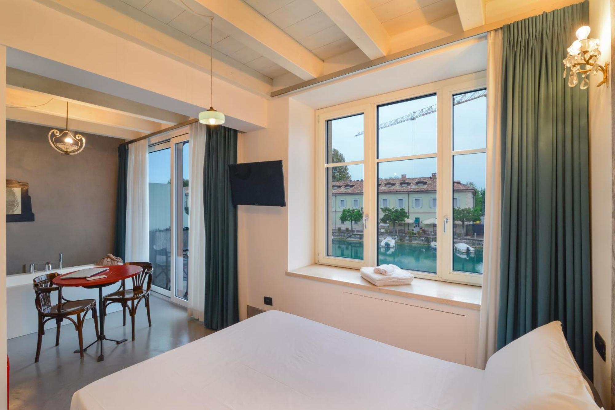 Cabanon Urban Apartments Пескьера-дель-Гарда Экстерьер фото