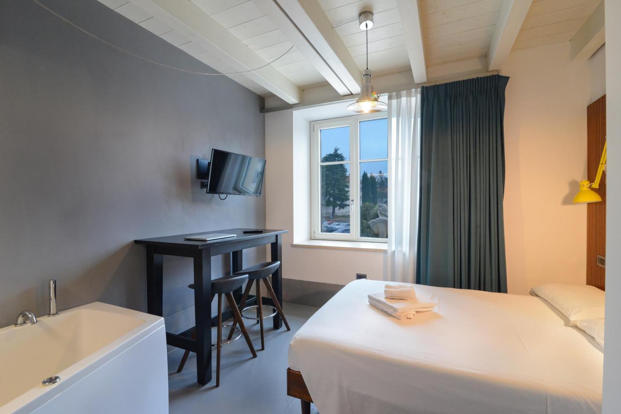 Cabanon Urban Apartments Пескьера-дель-Гарда Экстерьер фото