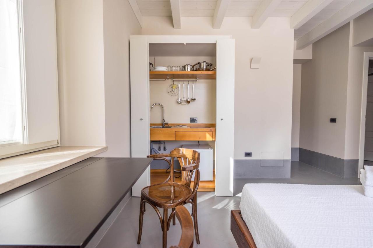Cabanon Urban Apartments Пескьера-дель-Гарда Экстерьер фото